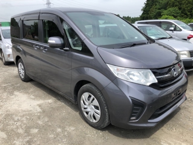 2017 HONDA STEP WAGON